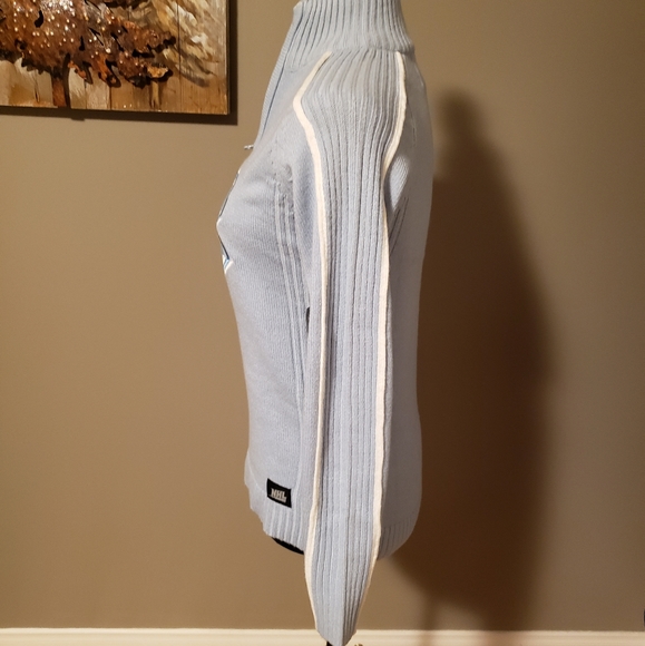 NWOT - Canadiens sweater - Picture 2 of 10